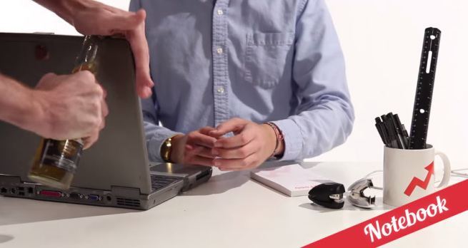 21 sposobów na otwieranie butelek 14 o laptop