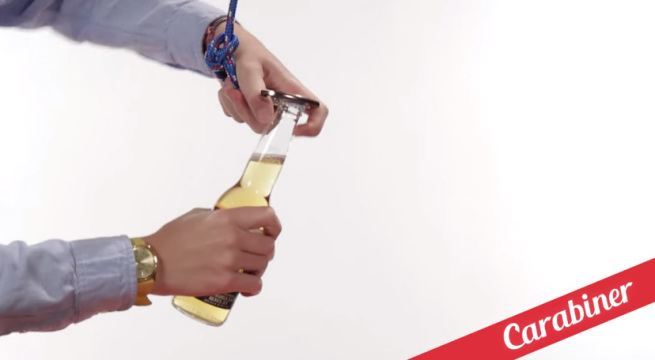 21 sposobów na otwieranie butelek 16 uchwytem do linki