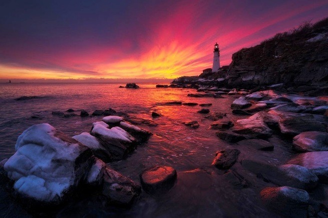 Zapierając dech w piersiach zdjęcia latarni morskich 15