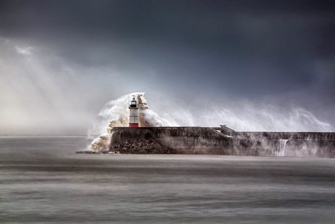 Zapierając dech w piersiach zdjęcia latarni morskich 5