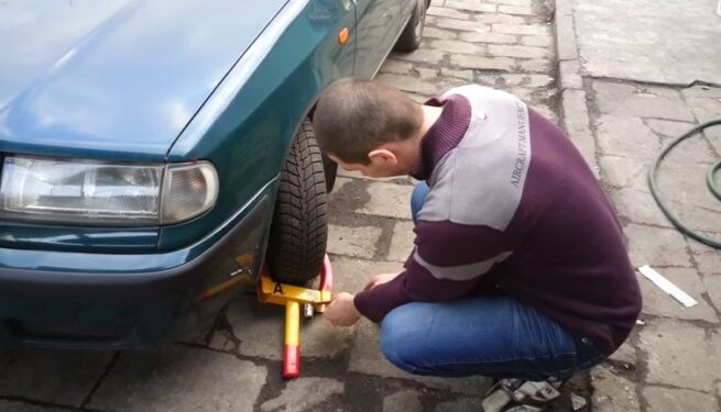 Awaryjne otwieranie blokady kola fb